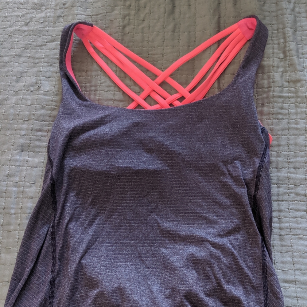 Lululemon built in bra backless workout tank